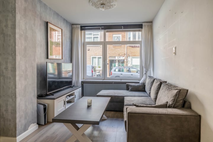 Cartesiusstraat 15B in Schiedam foto