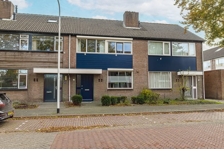 Caspar Damstraat 10 in Zundert foto