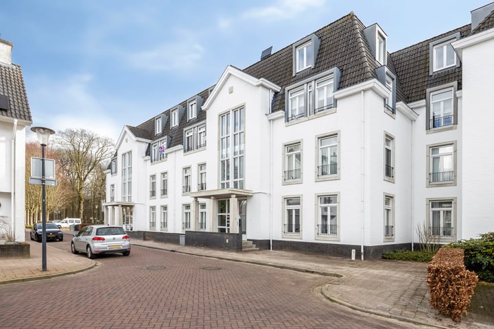 Castellanie 50 in Loon op Zand foto