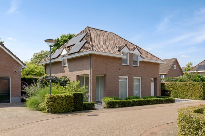 Catharina Berthoutlaan 16 in Helmond foto