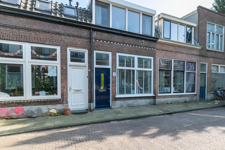 Catharinastraat 8 in Leiden foto