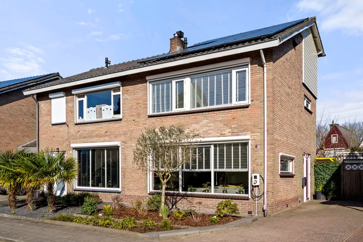 Cederlaan 11 in Bennekom foto