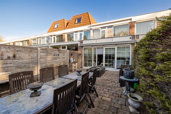 Cederlaan 4 in Zwanenburg foto