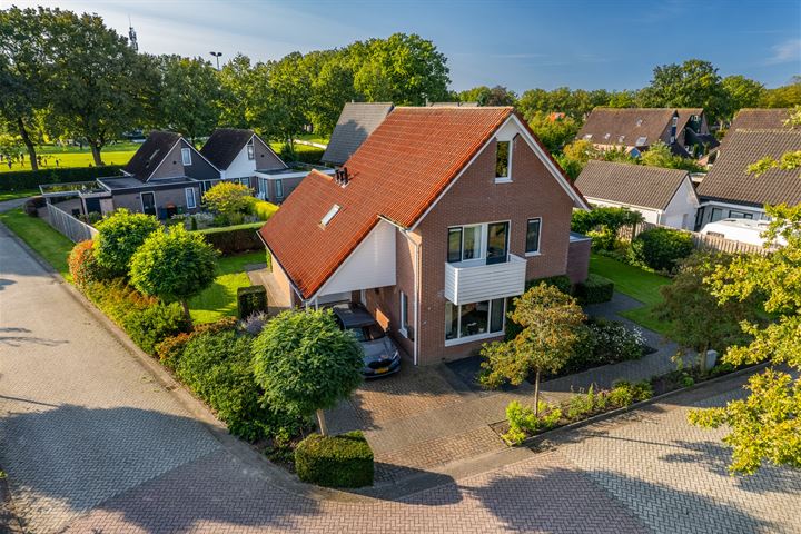 Cederlaan 42 in Exloo foto