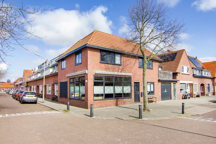Cederstraat 21 in IJmuiden foto