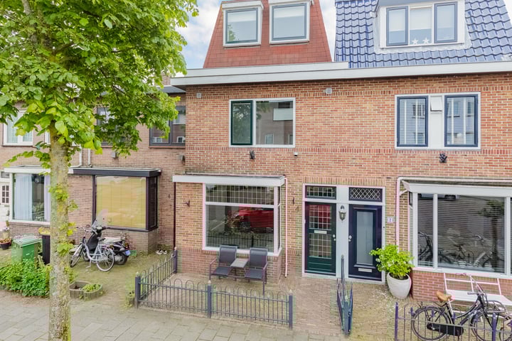 Cederstraat 4 in IJmuiden foto