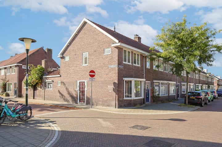 Centauriestraat 2 in Eindhoven foto