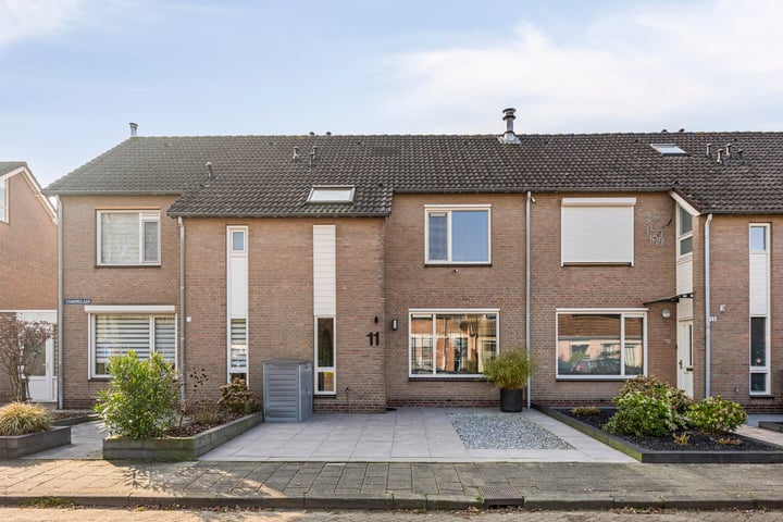 Chamonixlaan 11 in Eindhoven foto