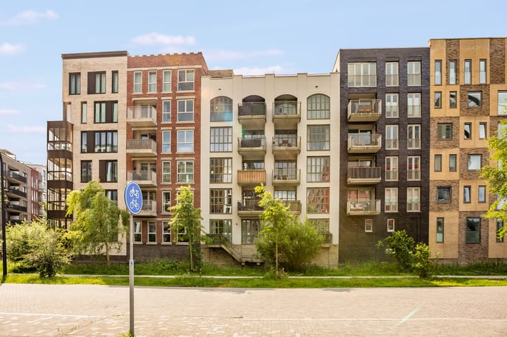 Charley Tooropgracht 117 in Diemen foto