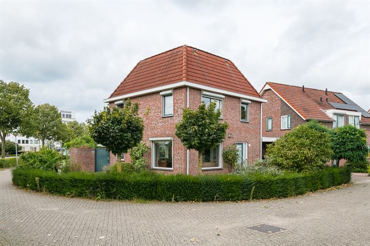 Charley Tooropstraat 12 in Doetinchem foto