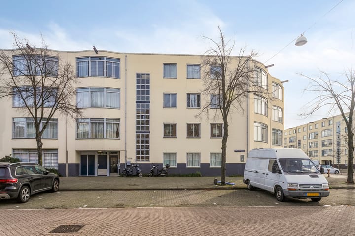 Charlotte Brontéstraat 128 in Amsterdam