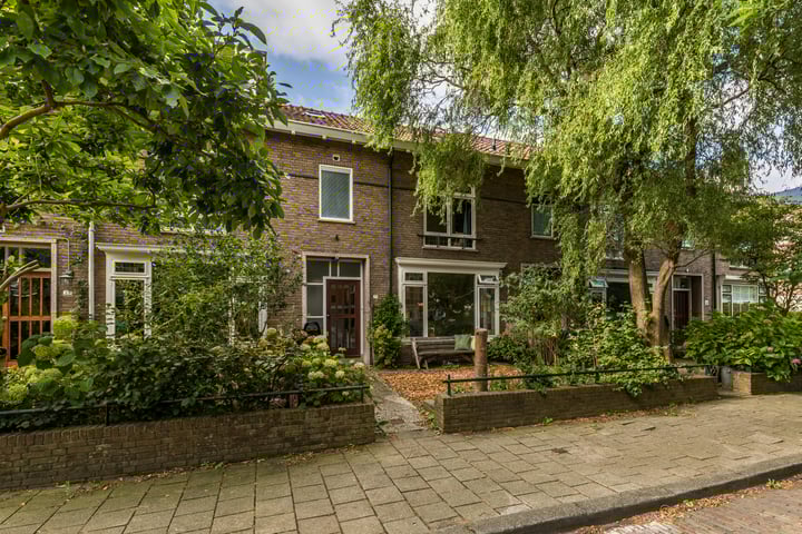 Charlotte de Bourbonstraat 31 in Schiedam foto