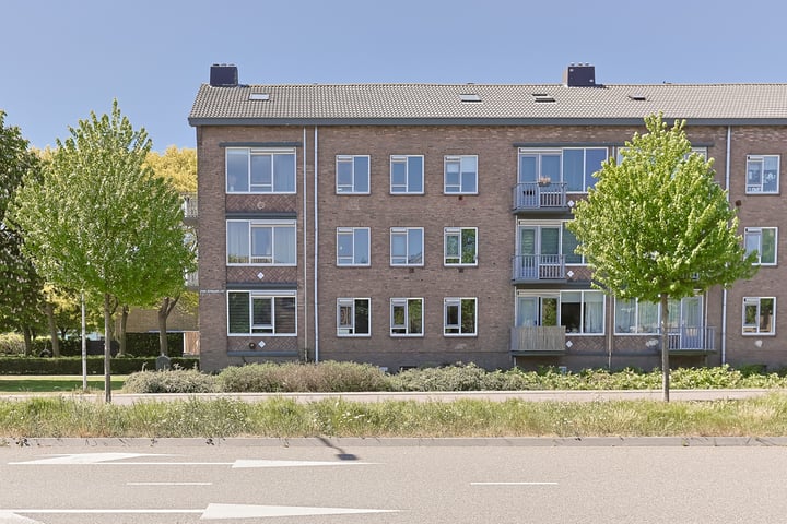 Charlotte de Bourbonstraat 6 in Alphen aan den Rijn foto