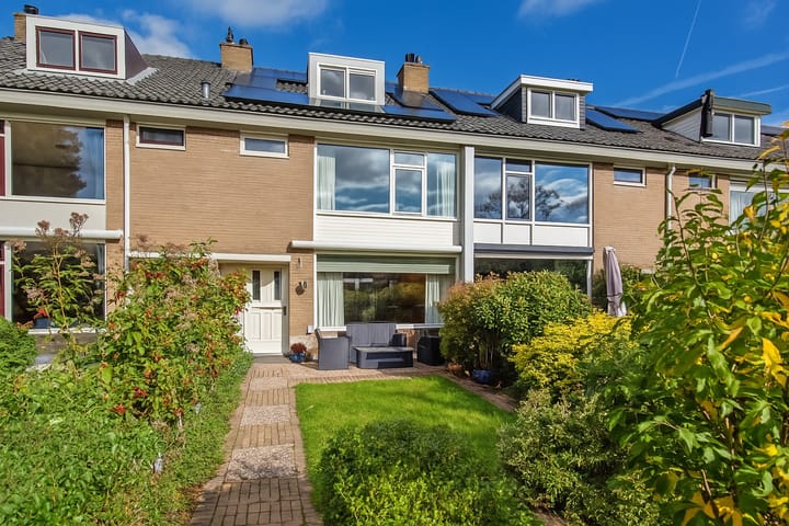 Charlotteplaats 16 in Zoetermeer