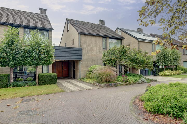 Chopinplein 18 in Enschede foto