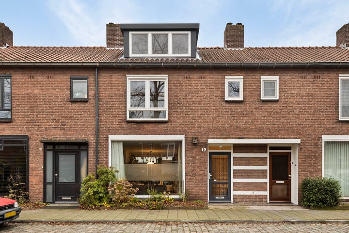 Christiaan Huygensstraat 10 in Breda foto