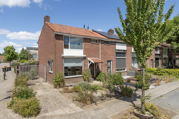 Foto van woning Christiaan Huygensstraat 15, Zwijndrecht
