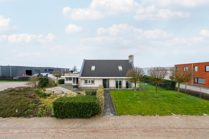 Chroomweg 36 in Wolvega foto