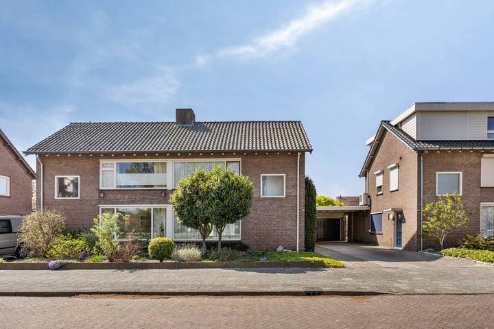 Cimbaallaan 27 in Uden foto