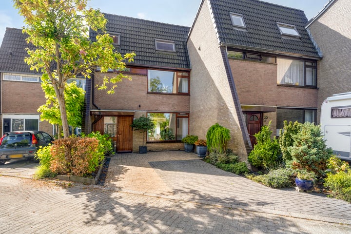 Cipressendreef 15 in Vlaardingen foto