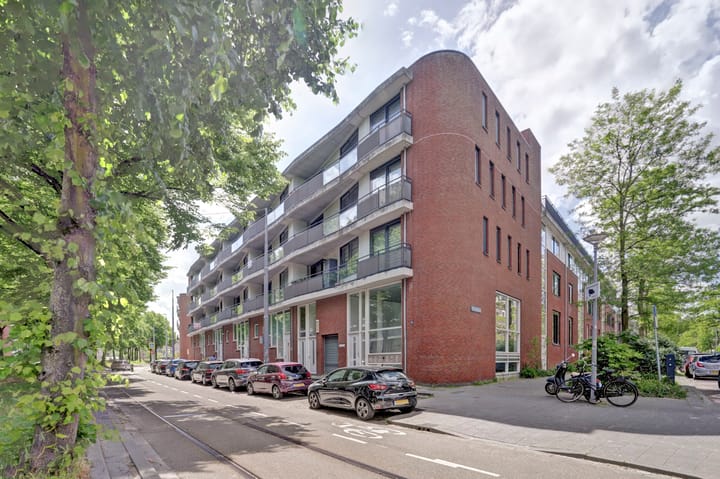 Claes de Vrieselaan 173 in Rotterdam foto