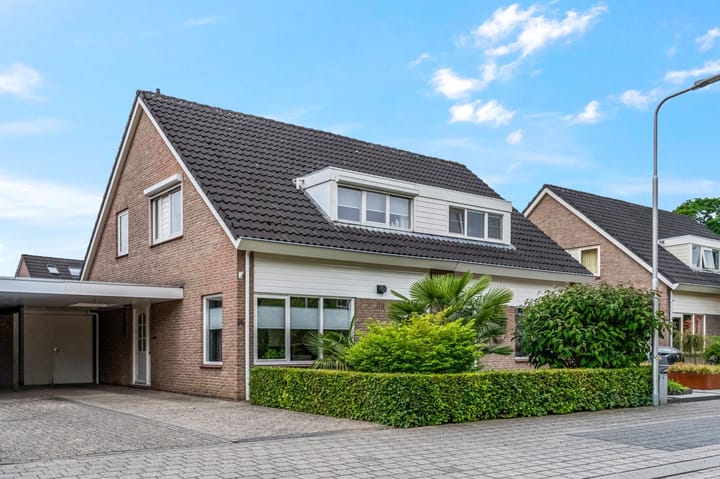 Foto van woning Clara van Delwigstraat 14, Doornenburg