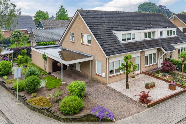 Foto van woning Clara van Delwigstraat 28, Doornenburg