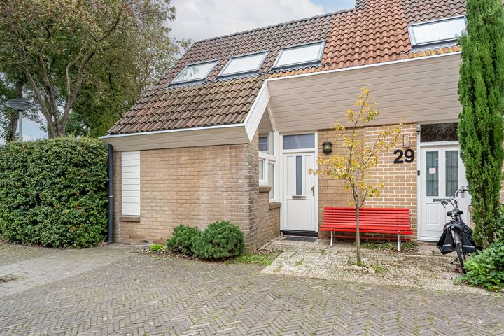 Clingendaal 31 in Zwijndrecht foto