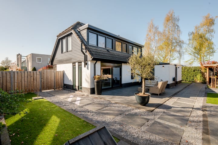 Cobrastraat 1 in Almere foto