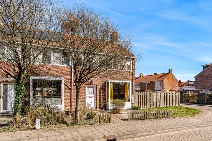 Colijnlaan 122 in Uithoorn