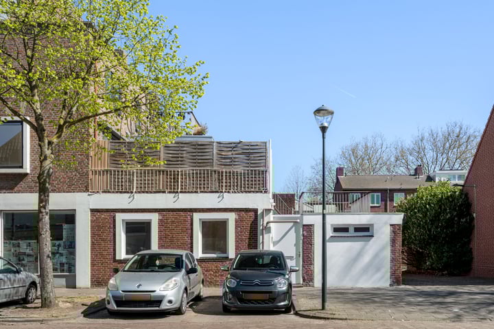 Colijnstraat 1 in Breda foto