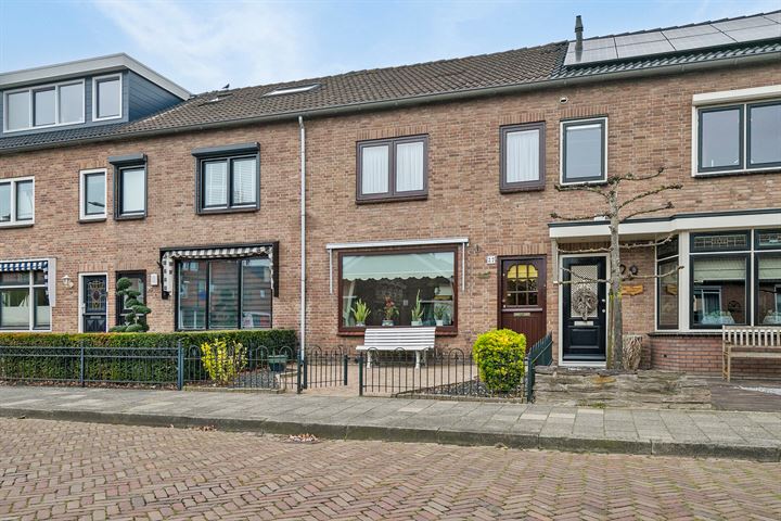 Colijnstraat 27 in Bunschoten-Spakenburg foto