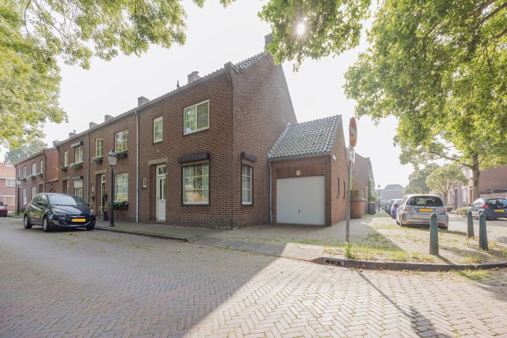 Commandeurstraat 17 in Geertruidenberg foto
