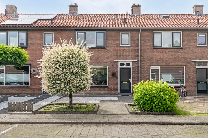 Commissaris van Heemstrastraat 36 in Nijkerk foto