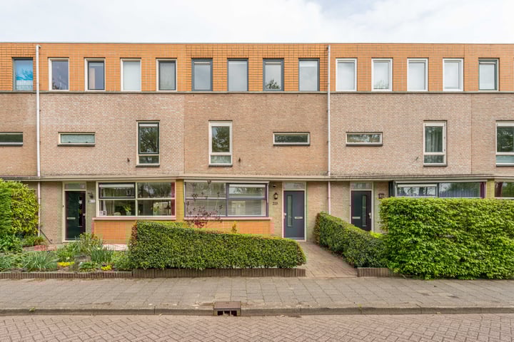 Componistenlaan 213 in Voorhout foto