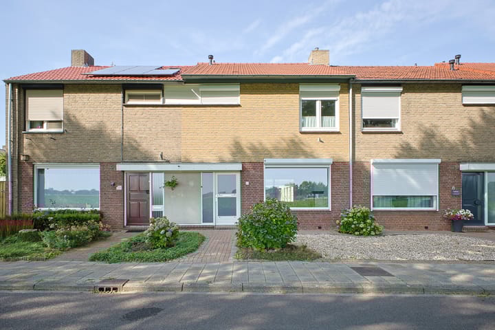Concordiastraat 10 in Einighausen