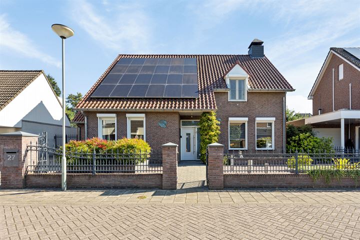 Connorstraat 27 in Linne foto