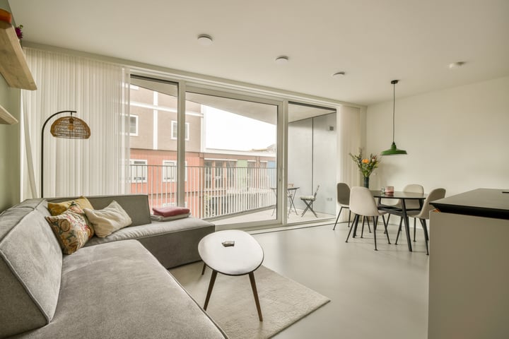 Conny Stuartstraat 22 in Amsterdam foto