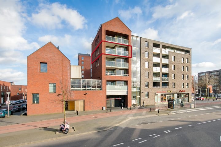 Constant Erzeijstraat 10 in Utrecht foto