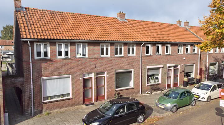 Constantijn Huygensstraat 15 in Almelo foto