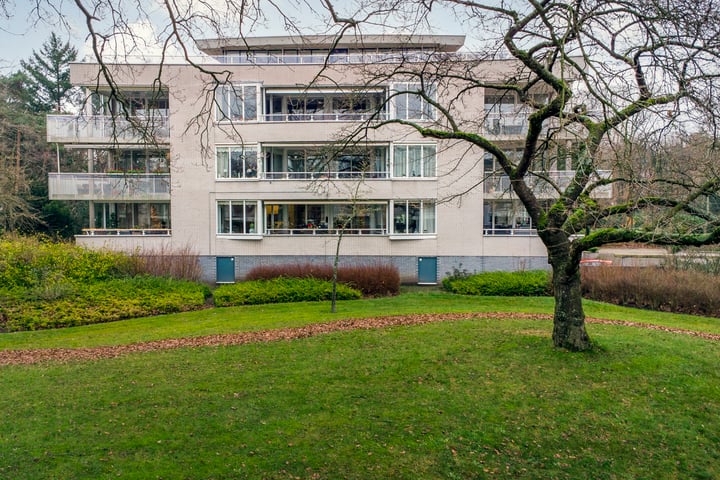 Constantijnlaan 23 in Ermelo foto