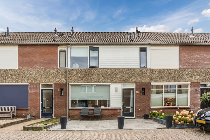 Cor Keestraat 16 in Bunschoten-Spakenburg