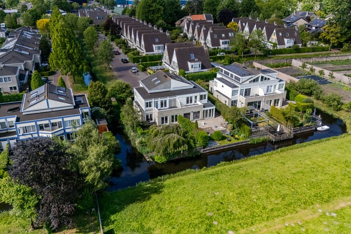 Cor van Osnabruggelaan 44 in Voorschoten foto