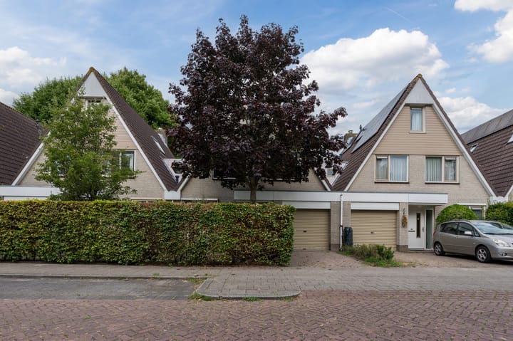 Cor van Osnabruggelaan 88 in Voorschoten foto
