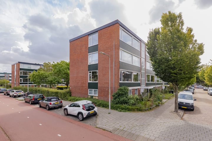 Corantijnstraat 9 in Santpoort-Noord