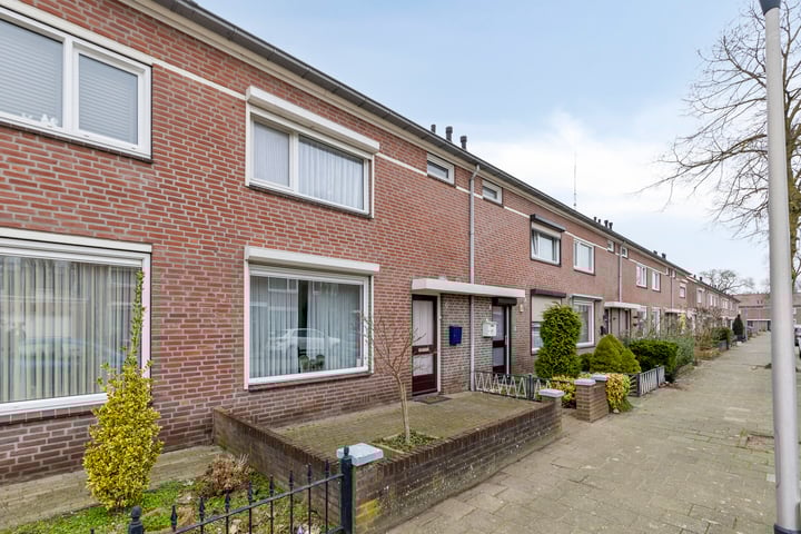 Cornelis Trooststraat 6 in Helmond foto