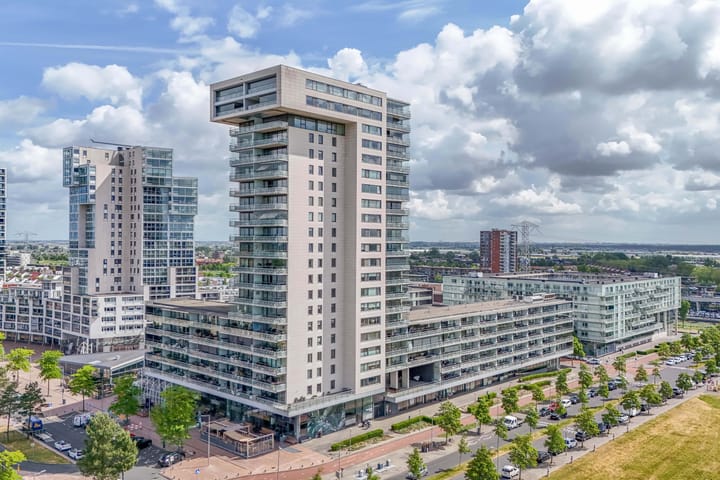 Corsicalaan 195 in Rotterdam foto