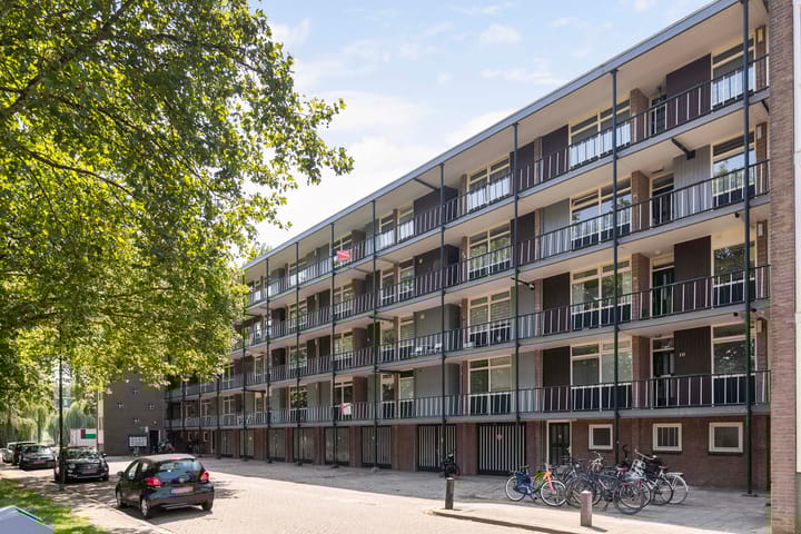 Cort van der Lindenstraat 26 in Apeldoorn foto