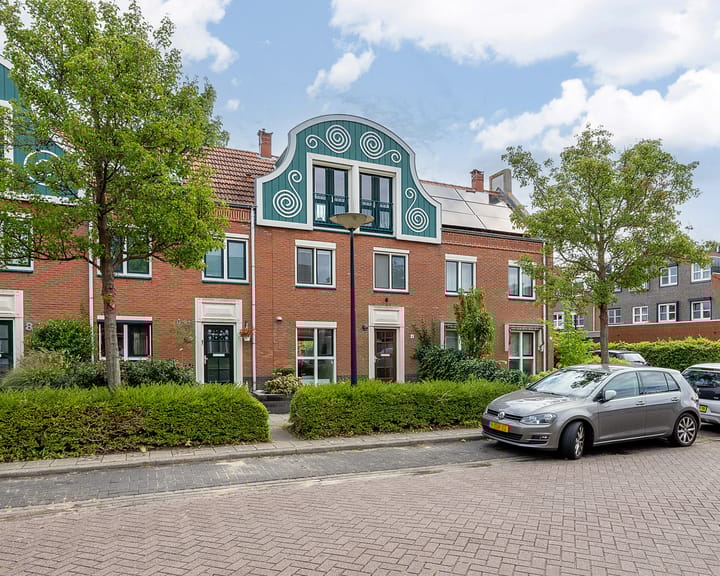 Count Basielaan 4 in Beverwijk foto