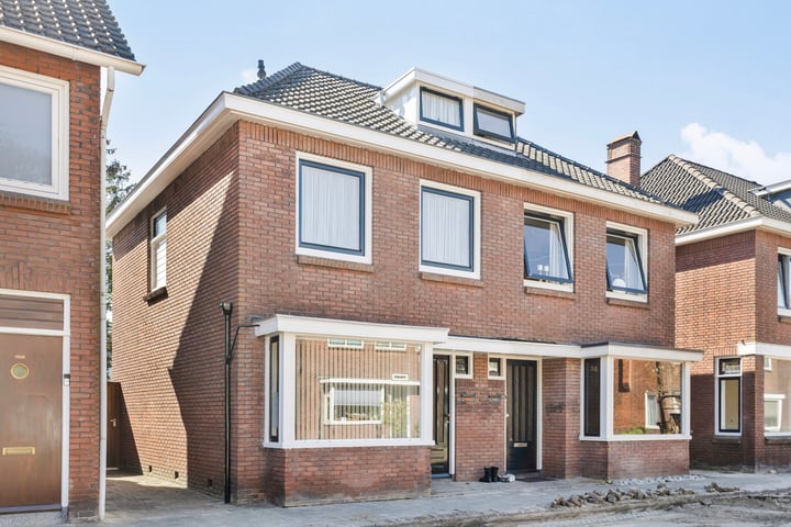 Crocusstraat 38 in Enschede foto